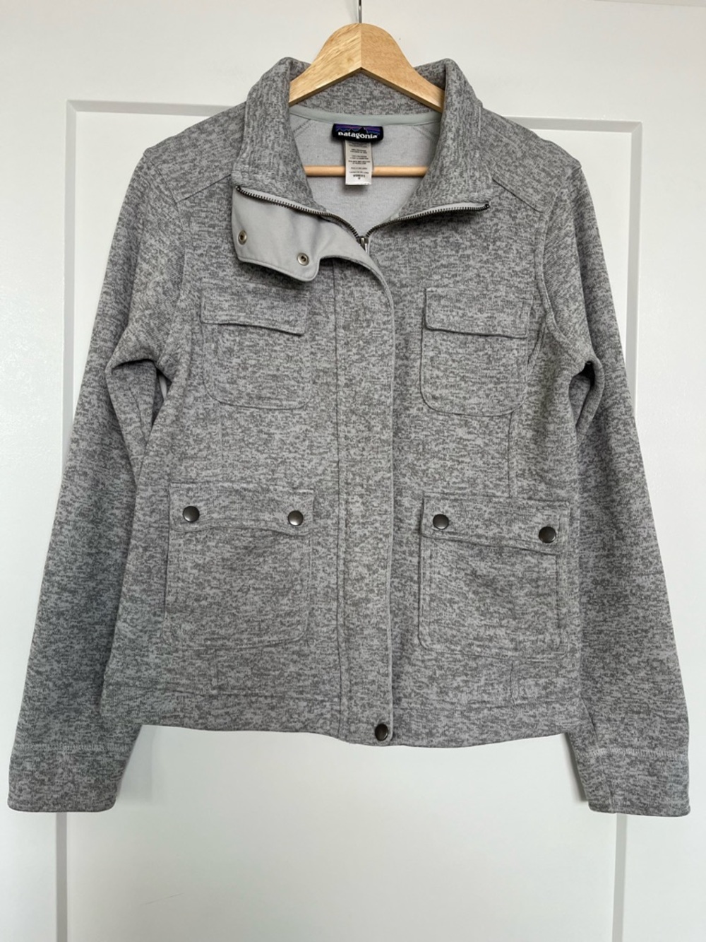 Patagonia Women’s Gray Sweater Knit Jacket Full Zip Utility Pockets Size M